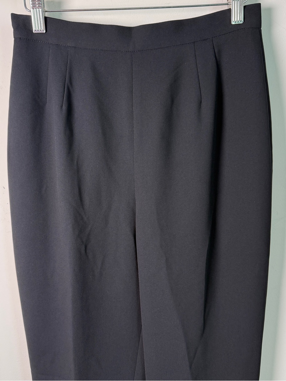 Emanuel Ungaro Petite High Rise Trousers Pleated Tapered Leg Black Vintage (8P) - Picture 2 of 11